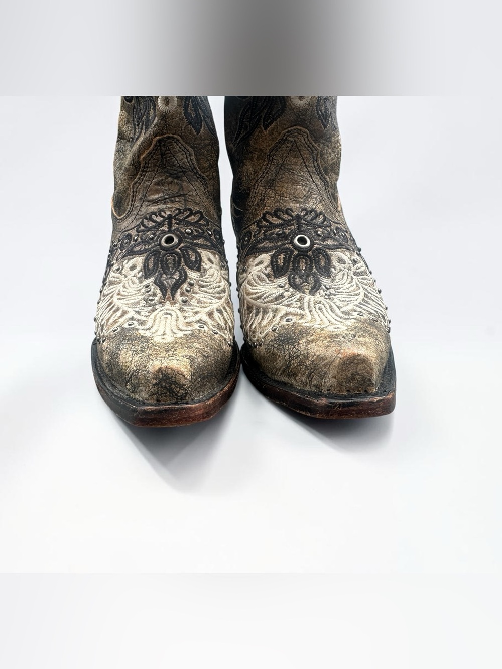 Corral Vintage Distressed Embroidered Leather Cowboy Boots Women’s 7M Western - Picture 4 of 12